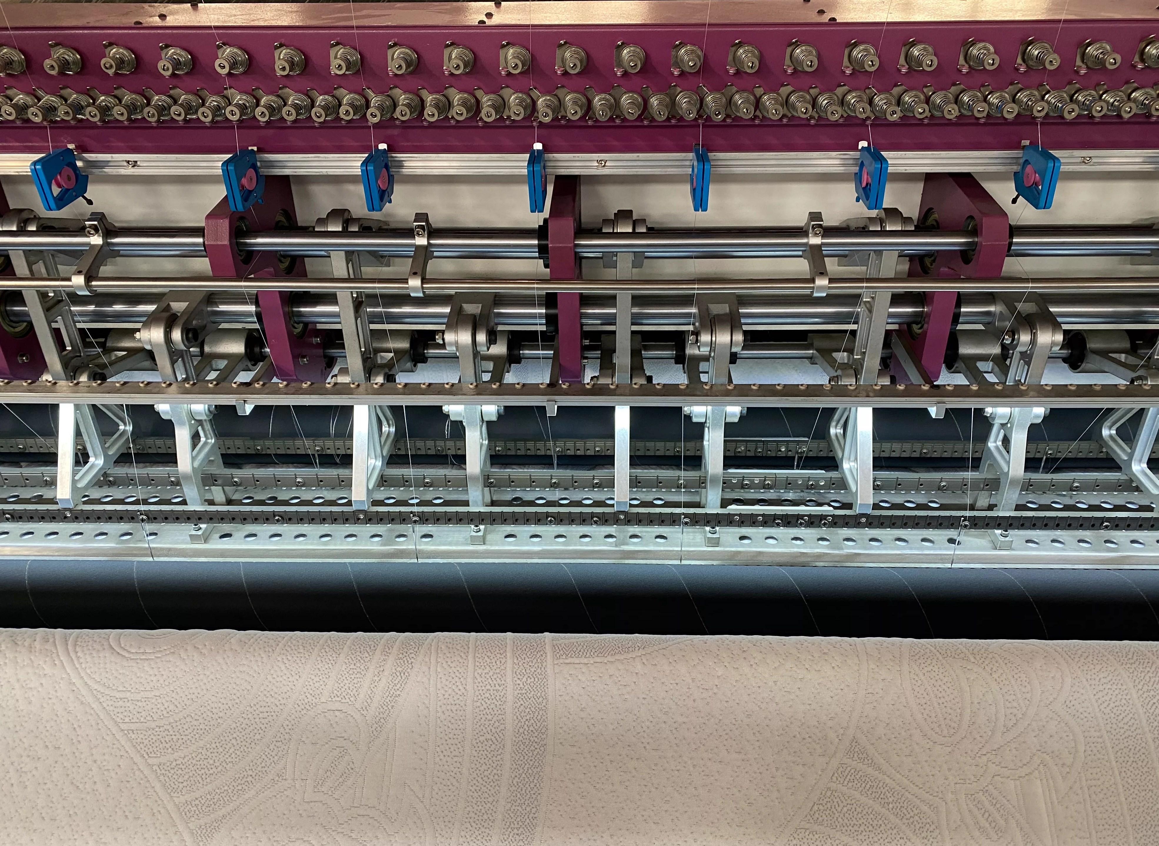 HLD-6W Computerized Chain Stitch Multi-needle Quilting Machine